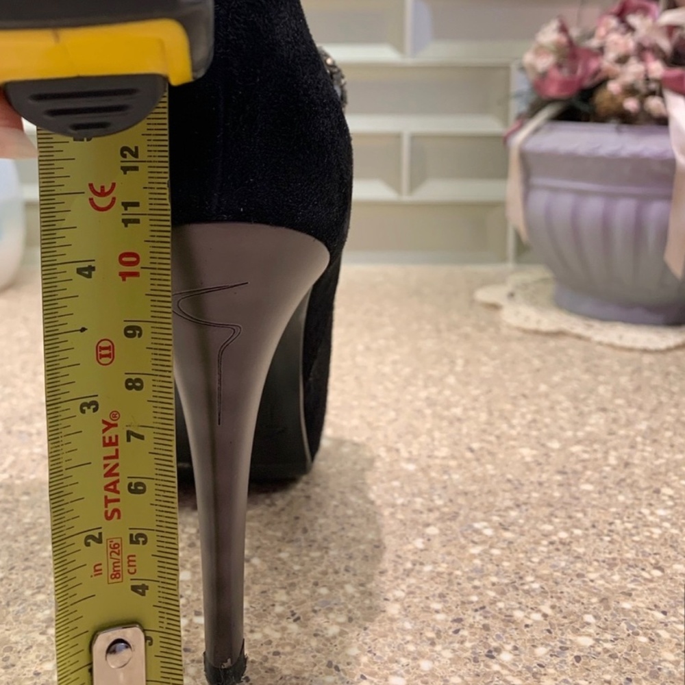 NIB Vintage Italian Swarovski Crystal Suede Ankle Boots  Heels Sz 39 - Picture 6 of 11